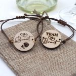 Bracelet en bois pour enterrement de vie de jeune fille – Image 4