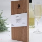Personalized cup and trophy, solid oak wood and acrylic plaque - Image 3