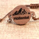 Bracelet personnalisé Zugspitze en bois, Rheintal – Image 2