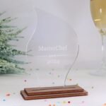 Moderne edle Trophäe Award, eigener Text oder Logo, Orden Medaille aus Nussbaum und Acryl - Personalisierter Pokal - Auszeichnung