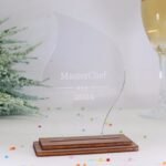 Moderne edle Trophäe Award, eigener Text oder Logo, Orden Medaille aus Nussbaum und Acryl - Personalisierter Pokal - Auszeichnung – Bild 3