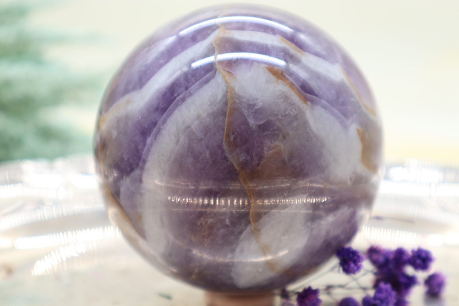 Amethyst-6-scaled-1-1.jpg GROSSE AMETHYST EDELSTEINKUGEL 78 mm – Bild 1