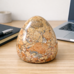 Brekzien‑Jaspis Skulptur 1226 g – Polierte Naturstein‑Freiform | Exklusive Schreibtisch‑Deko | Handgefertigtes Unikat | Premium Desc Office – Bild 5