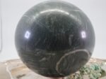 Große grüne Kalkstein Natursteinkugel aus der Kundlerklamm in Tirol Deutschland, 125 mm – Bild 4