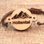 Personalisiertes Armband Zugspitze aus Holz, Höllental – Bild 4