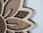 SONNENBLUME mit RATTAN Muster aus Nussbaum und Buche Sperrholz – Bild 5