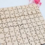 Holzpuzzle, unbehandeltes blanko Puzzle zum selbst bemalen, rohe Puzzle Teile, kreativ gestalten, pädagogisch wertvoll, 100 Teile ab 3+ Plus