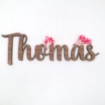 Namen als Schriftzug in Amerikanischen Nussbaum, personalisiertes Namenschild – Bild 6