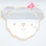 Spiegel für Kinderzimmer schmunzelndes Bärengesicht