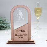 Moderne edle Sport Trophäe, eigener Text Logo, Nussbaum und Acryl - Personalisierte Gravur - Pokal - Auszeichnung - Elegante Ehrungen