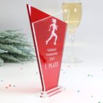 Moderne edle Sport Trophäe, eigener Text Logo, farbiges und klarem Acryl - Personalisierte Gravur - Pokal – Bild 3