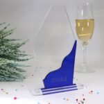 Moderne edle Sport Trophäe, eigener Text Logo, farbiges und klarem Acryl - Personalisierte Gravur - Pokal – Bild 2