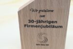 Moderne edle Sport Trophäe, eigener Text Logo, Vollholz Eiche - Personalisierte Gravur - Pokal - Auszeichnung - Elegante Ehrungen – Bild 5