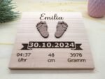 Personalisierbare Geburtstafel aus Massiven Holz – Bild 2