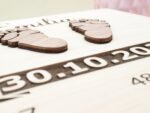 Personalisierbare Geburtstafel aus Massiven Holz – Bild 6