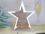 Moderne edle Stern Trophäe, personalisierter eigener Text oder Logo