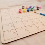 Holzpuzzle, unbehandeltes blanko Puzzle zum selbst bemalen, rohe Puzzle Teile, mit Farben und Pinsel, 42 Teile ab 3+ Plus