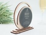 Exklusiver Award und Trophäe, Schiefer Gravur und Ahorn Holz – Bild 4