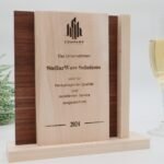 Repräsentativer Award und Trophäe, Nussbaum und Pappel