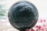 Grüne Jade Jaspis Kristallkugel Edelsteinkugel, 68mm – Bild 8