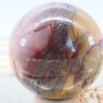 GROSSE MOOKAIT Edelsteinkugel 58 mm, Lila Gelb, schöne Maserung, hohe Qualität, Glänzend – Bild 2