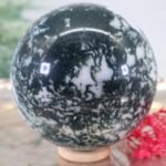 Dunkel Grüne Moosachat Edelsteinkugel, 79mm – Bild 2