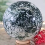 Dunkel Grüne Moosachat Edelsteinkugel, 79mm – Bild 6