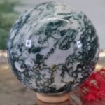 Dunkel Grüne Moosachat Edelsteinkugel, 79mm – Bild 9