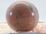 Große Pfirsisch Mondstein Edelsteinkugel, 87 mm – Bild 8
