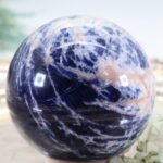 Sodalit Edelsteinkugel in Königsblau - hohe Qualität 60 mm – Bild 7