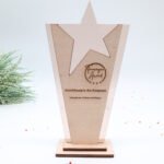 Moderner edler Holz-Award und Trophäe, eigener Text oder Logo – Bild 5