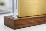 Personalisierte Acryl‑Holz Award GOLDJUNGE – Premium Firmenaward mit Gravur, Abschiedsgeschenk, Jubiläum, Anerkennung – Bild 4